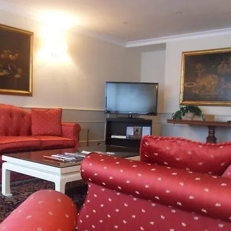 Sacconi Apartmanhotel