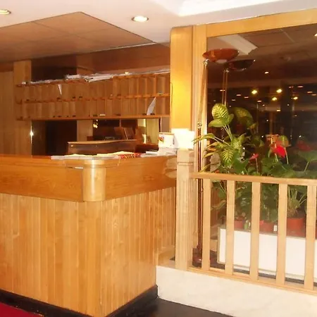 Apartmanhotel Sacconi 4*