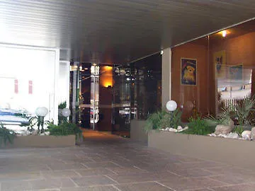 Sacconi Róma