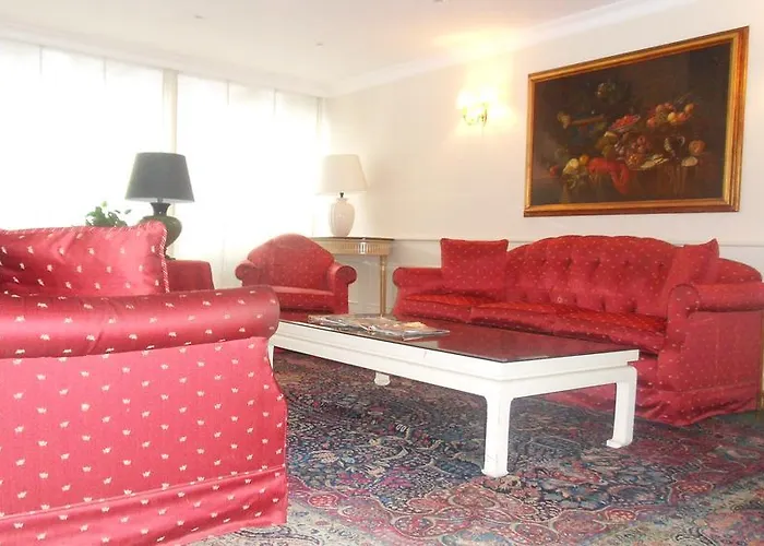 Sacconi Hotel apartamentowy 4*