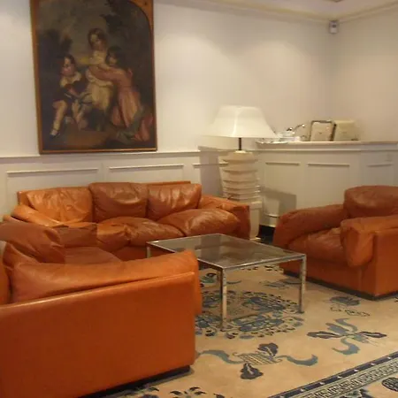 Sacconi Hotel apartamentowy 4*