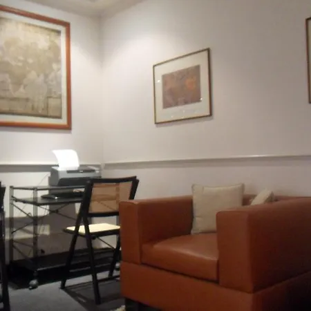 Sacconi Apartahotel